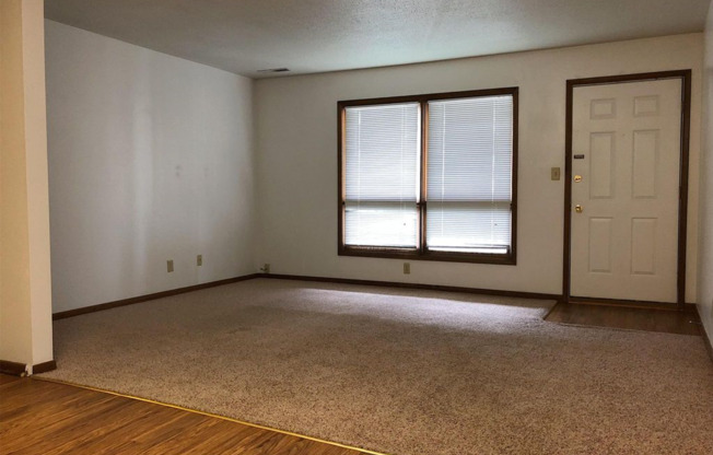 Studio, 1 bath, 550 sqft, $675, Unit Unit 110