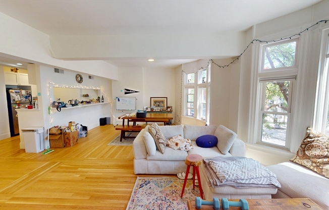 5 Davis Ave.