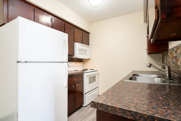 Boulder Court Apartments