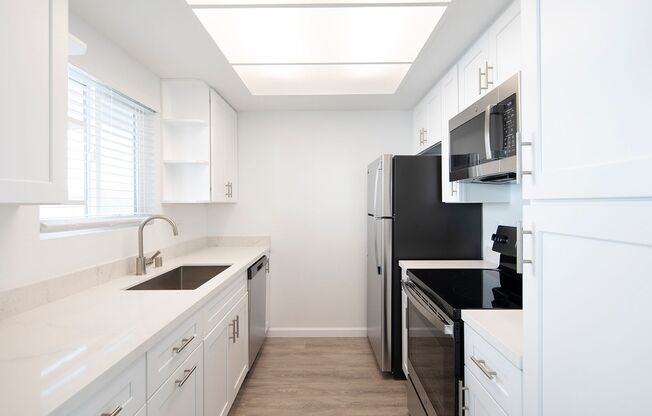 1 bed, 1 bath, 824 sqft, $2,595, Unit 338