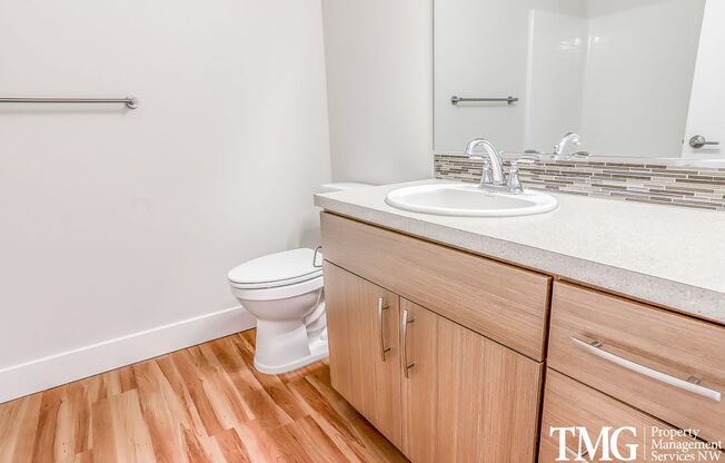 1 bed, 1 bath, 740 sqft, $1,625, Unit B230