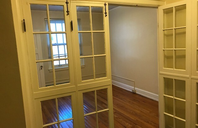 1 bed, 1 bath, 600 sqft, $1,095, Unit B-25