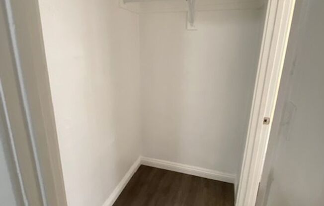 Studio, 1 bath, $1,595