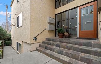 Cozy 2 bed 1 bath Condo in North Queen Anne