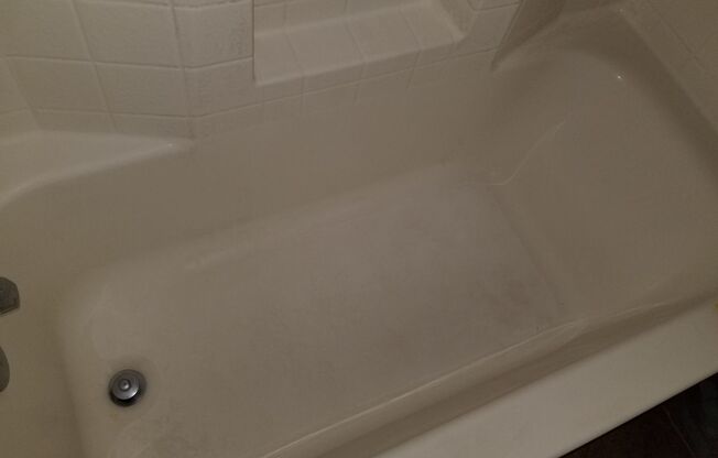 2 beds, 2 baths, $1,700