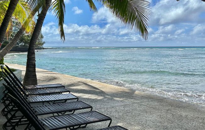 Tropic Seas one bdrm., one bath apartment, Oceanfront property, by Diamond Head and Kapiolani Park!