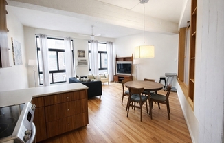 1 bed, 1 bath, 700 sqft, $3,400, Unit 525