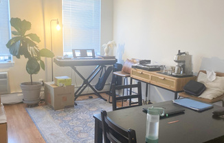 112 W 128 ST