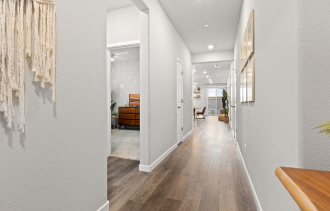 1305 SWALLOWTAIL DR