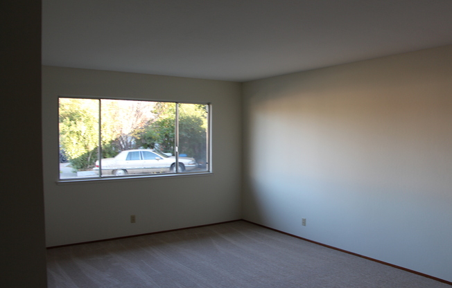 4766 Shelborne park Court, 4 Bedroom 2 bath, Irvington area