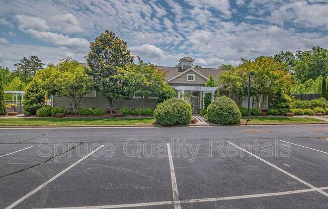 112 Saddlehorse Lane