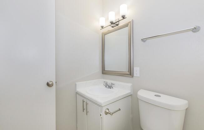Studio, 1 bath, 408 sqft, $499