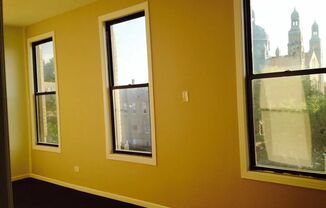 3 beds, 1 bath, $1,695, Unit 3F