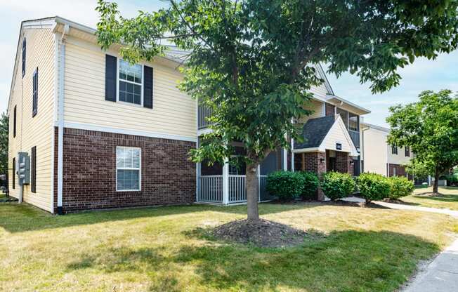 Apartments at Barton Farms in Greenwood, IN 46143