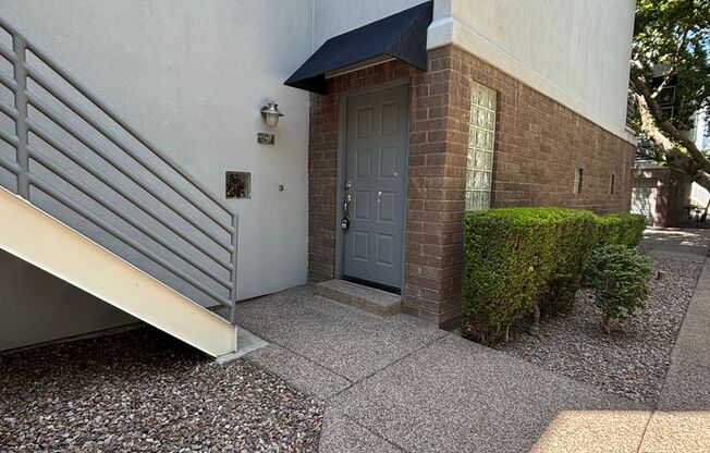 3 beds, 2 baths, $1,900, Unit # 2101