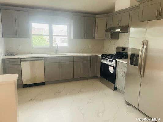 3 beds, 2 baths, 1,200 sqft, $3,000