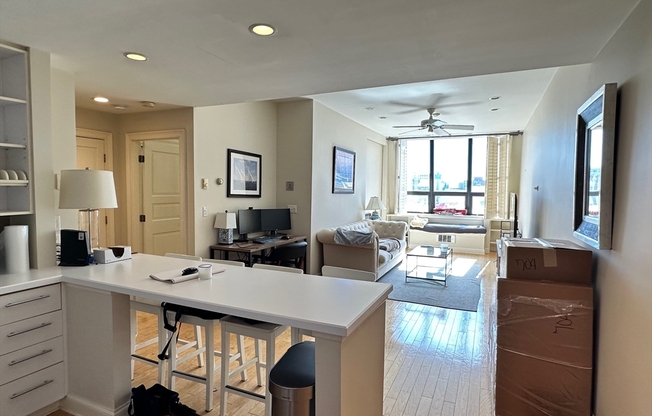 160 Commonwealth Ave