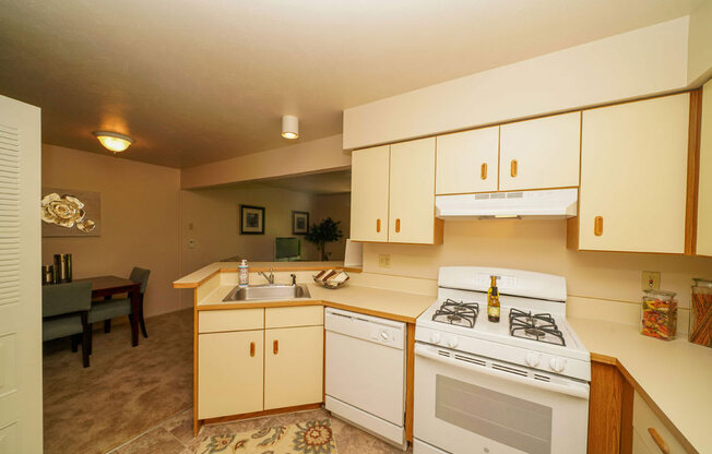 European-Style Kitchen at Orchard Lakes Apartments, Ohio, 43615
