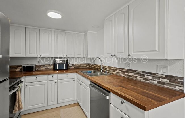 Updated Lakeshore Area Condo