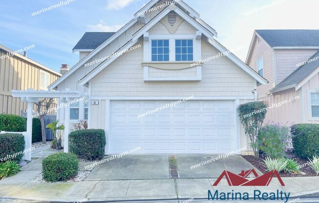 Near Walking Trails and Glen Cove Waterfront-Waterview Large Balcony & Walk-In Shower, Walk-In Closet