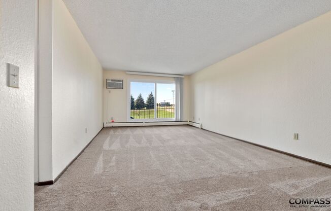 1 bed, 1 bath, 709 sqft, $1,045, Unit 2215-129