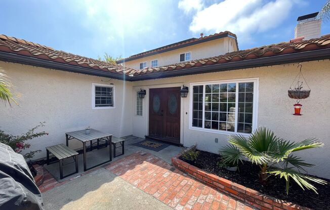 Single Family Home with a Pool in Santee!