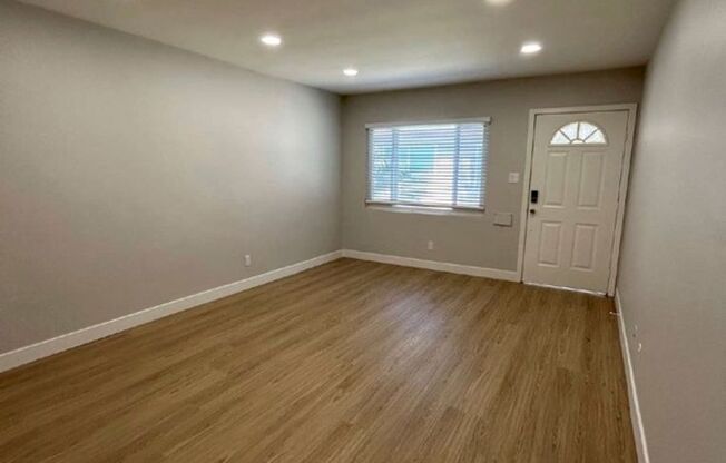 2 beds, 1 bath, 667 sqft, $2,595