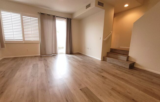 Scripps Townhome with private patio and view to the west