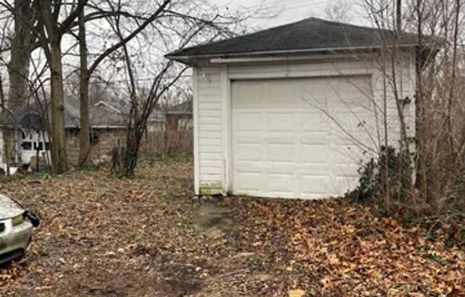 3 beds, 1 bath, $1,249