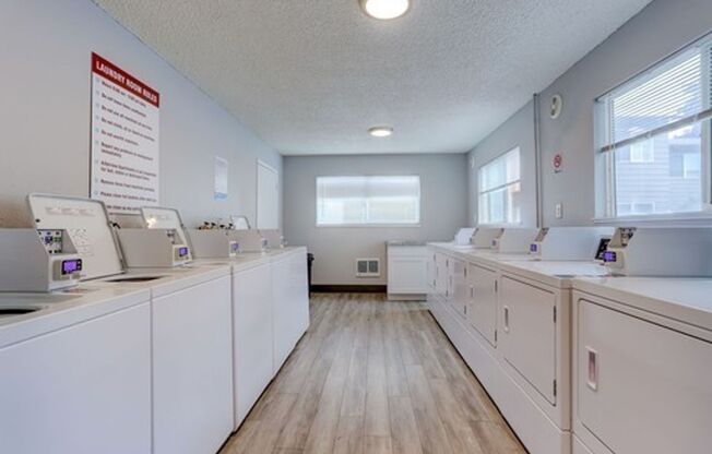 1 bed, 1 bath, 543 sqft, $1,195, Unit 30