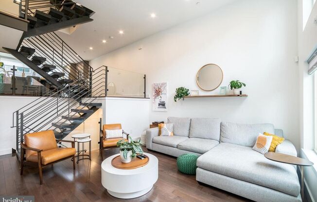 HUGE BRIGHT HOME 3 bed 2 full 2 half PRIVATE GATED PARKING WITH GARAGE 2 PARKING SPOTS ROOFDECK AND MORE