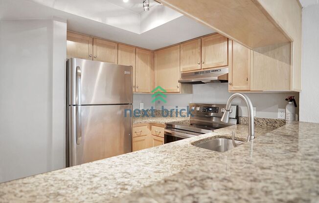 2 beds, 1 bath, $2,495