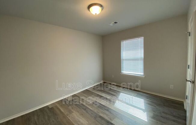 303 E Himes St Unit 1