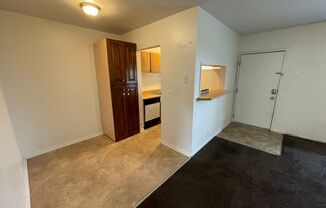 2 beds, 1 bath, 870 sqft, $1,165, Unit Unit 10