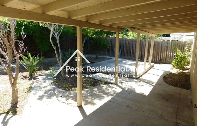 3 beds, 2 baths, $2,500