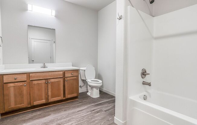 2 beds, 1 bath, 1,013 sqft, $1,715, Unit 406