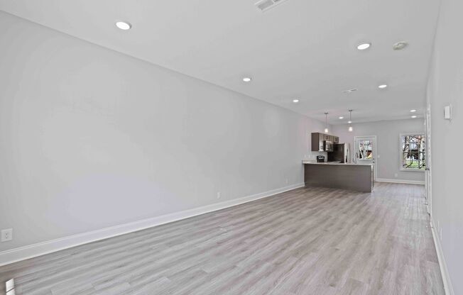 2 beds, 2.5 baths, 1,300 sqft, $1,350, Unit 6