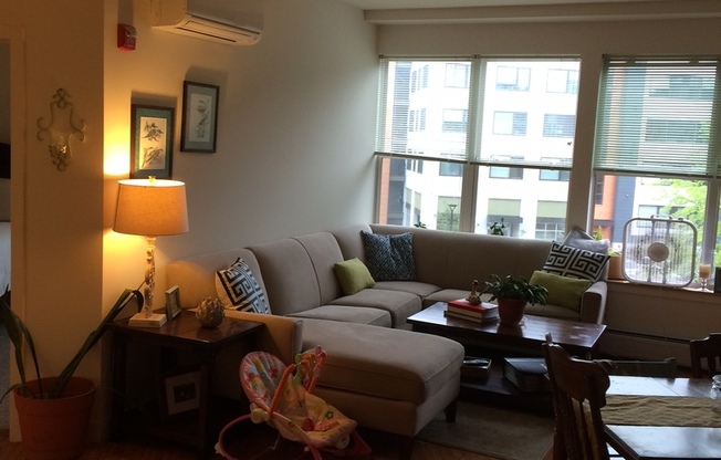 1 bed, 1 bath, 800 sqft, $2,150, Unit #402