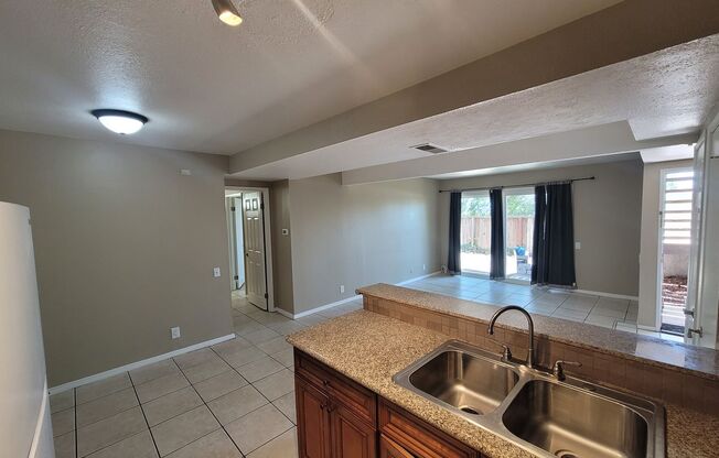 Single-Story 1-Bedroom Condo in a Highland Gated Community!