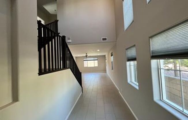 Spectacular NW Home For Rent