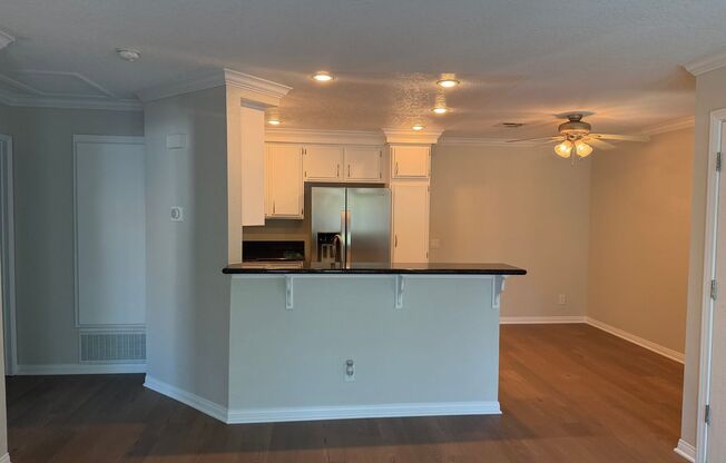 1 bed, 1 bath, 694 sqft, $2,360, Unit 310