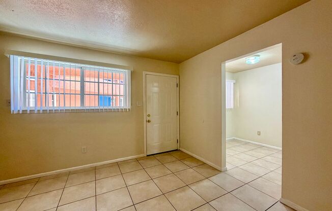 Casa Del Arroyo Apartments