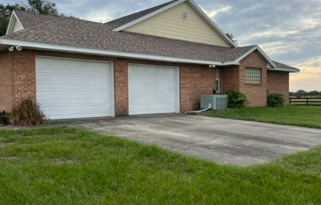 3 beds, 2 baths, $3,800