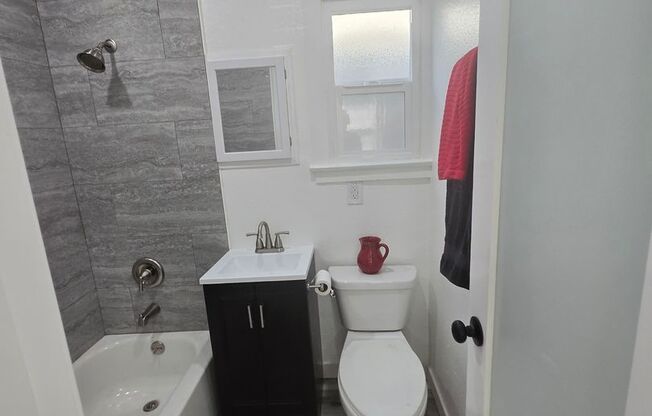 1 bed, 1 bath, $1,950