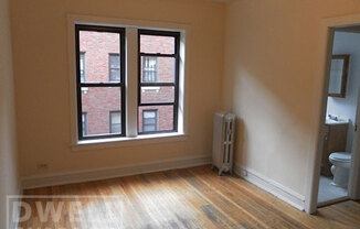 2700 N Spaulding Ave