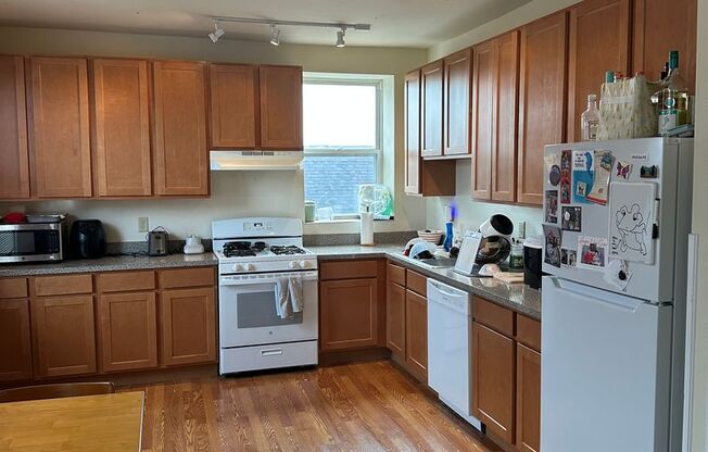 2376 Fairview