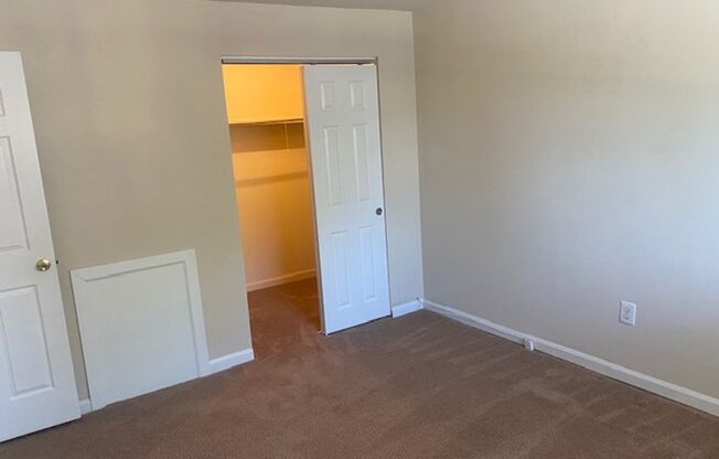 1 bed, 1 bath, 625 sqft, $1,205, Unit B05
