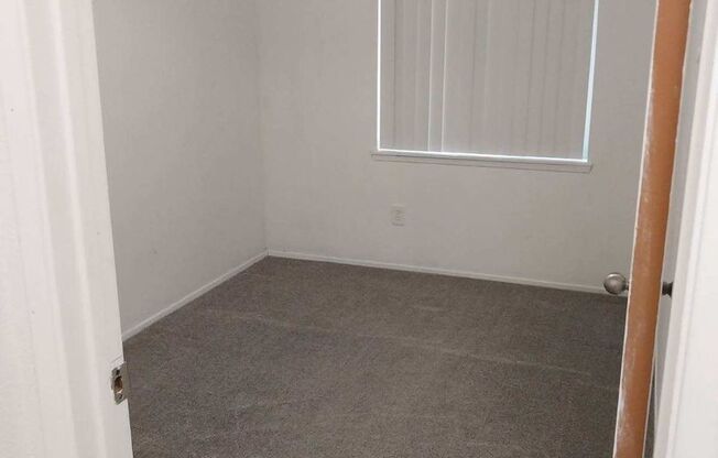 Grade Road Apartments