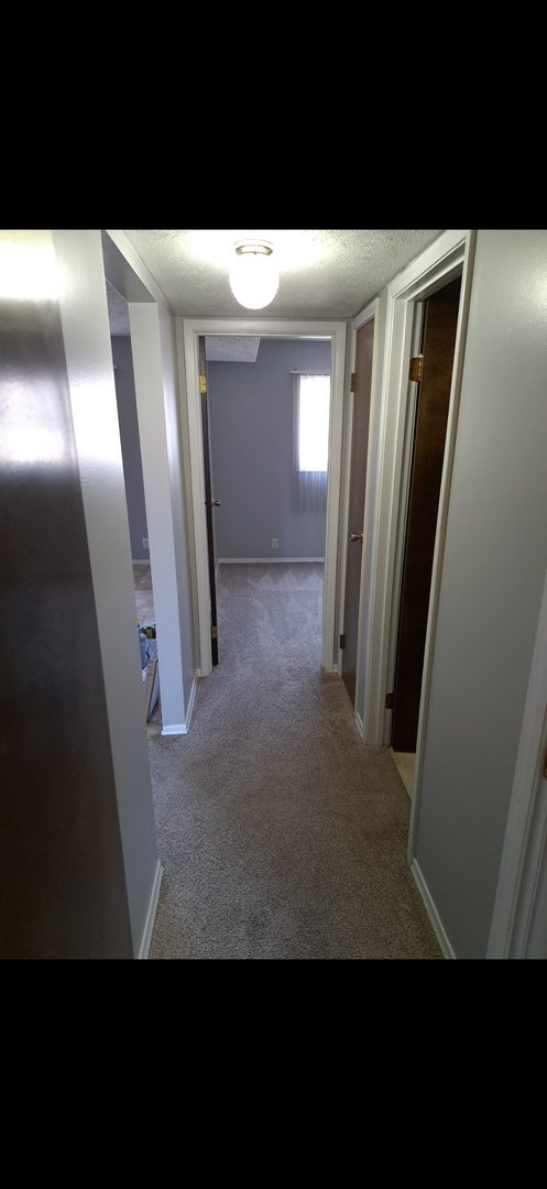 2 beds, 1 bath, $950, Unit 3