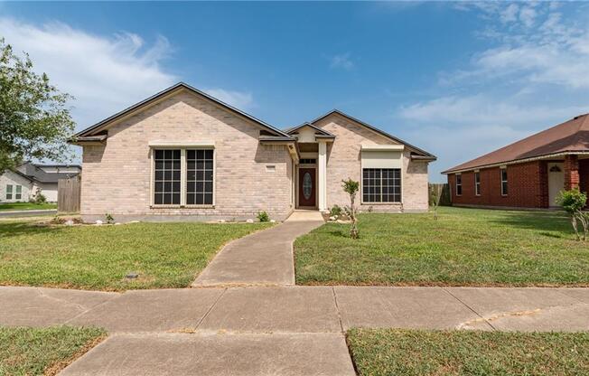 7902 SNAKE RIV DR
